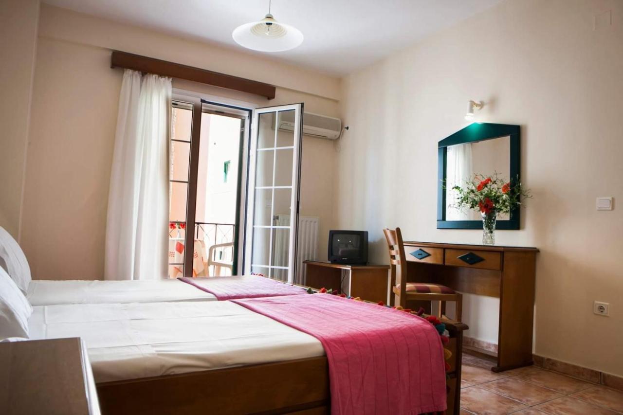 Rouchotas Studios By Viktor 1Rst Floor Argostoli  Eksteriør bilde
